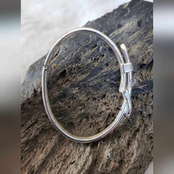 Vintage Buckle Bracelet - Picture 10 of 14